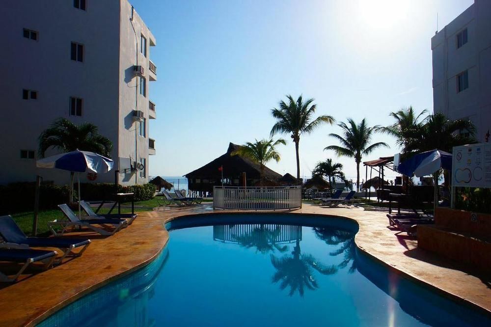 Las Perlas Condos Cancún Exteriör bild